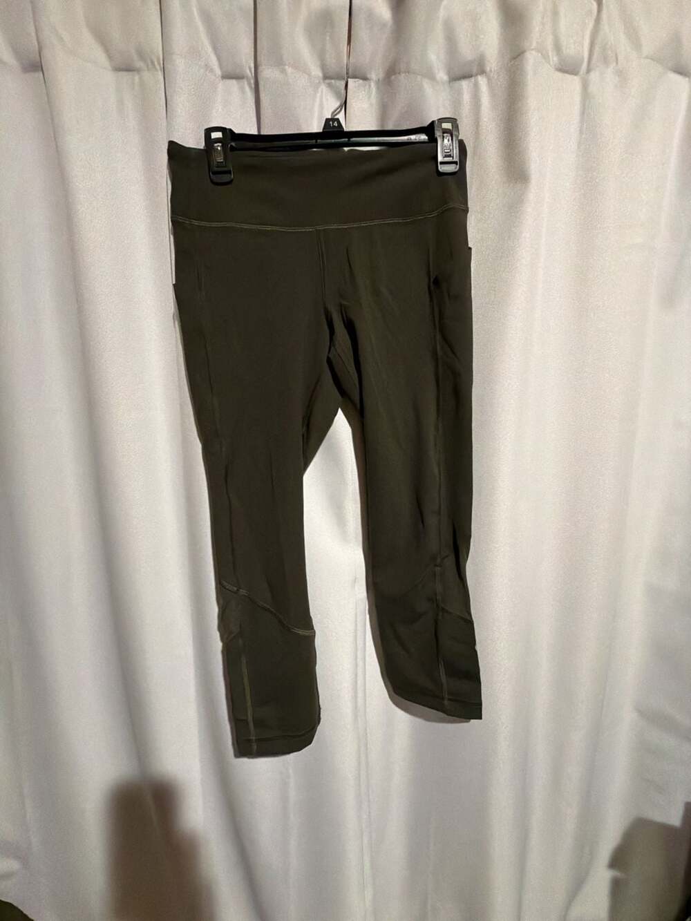 Lululemon Speed Up Crop Size 6 Dark Olive Green Athletic Leggings